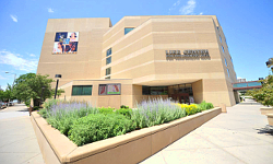 Lincoln, NE: Lied Center for the Performing Arts