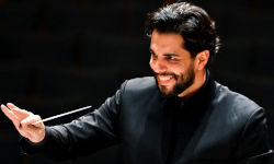 Domingo Hindoyan