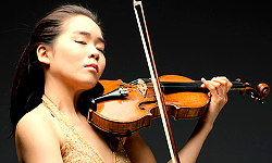 Esther Yoo